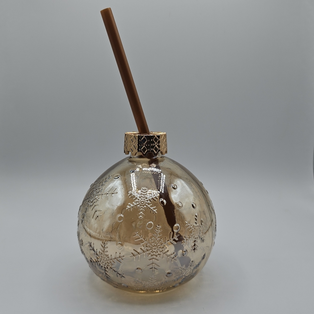 Christmas Ball Drinking Glass with Straw